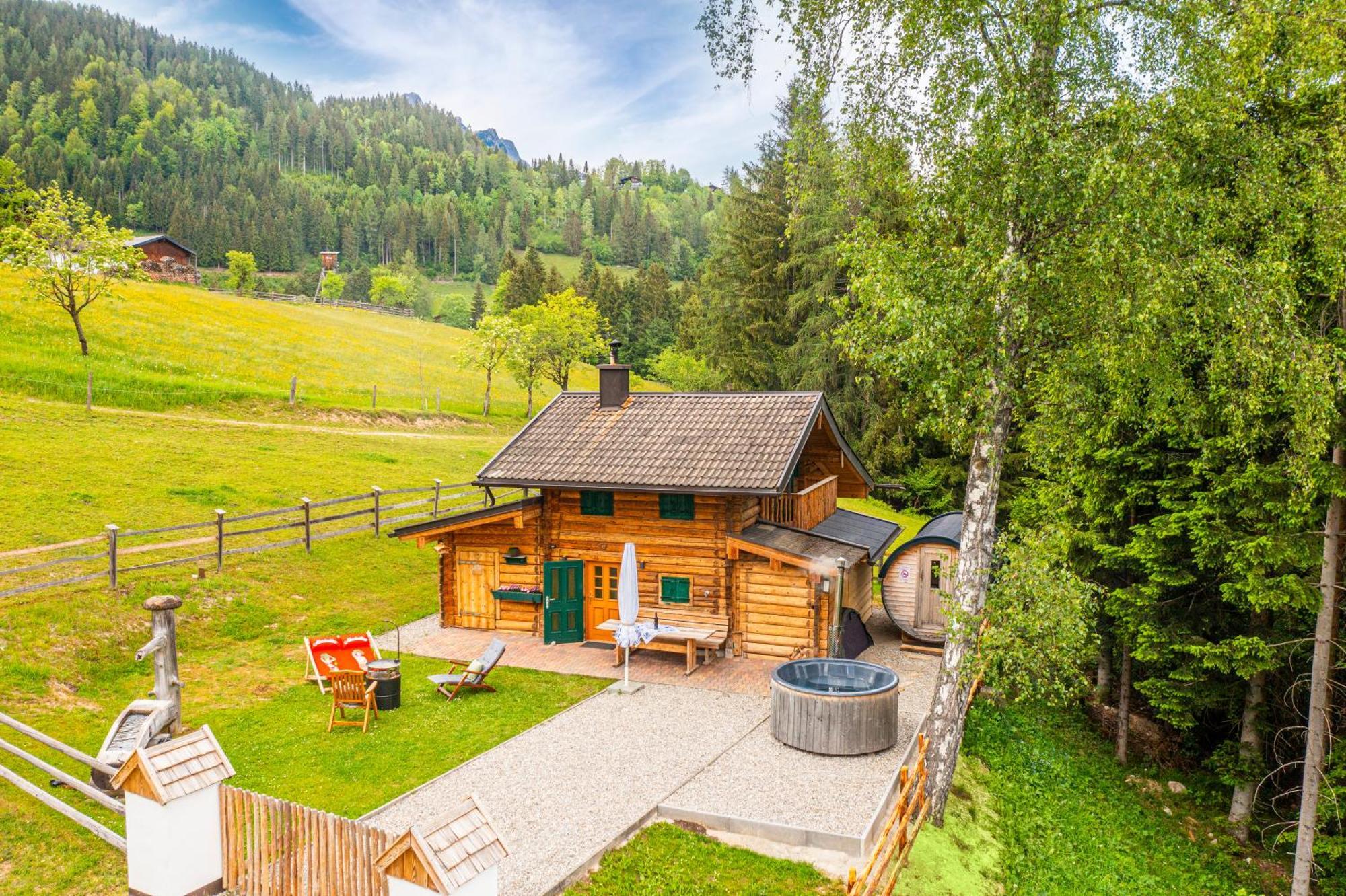 Almfrieden Villa Werfen Luaran gambar